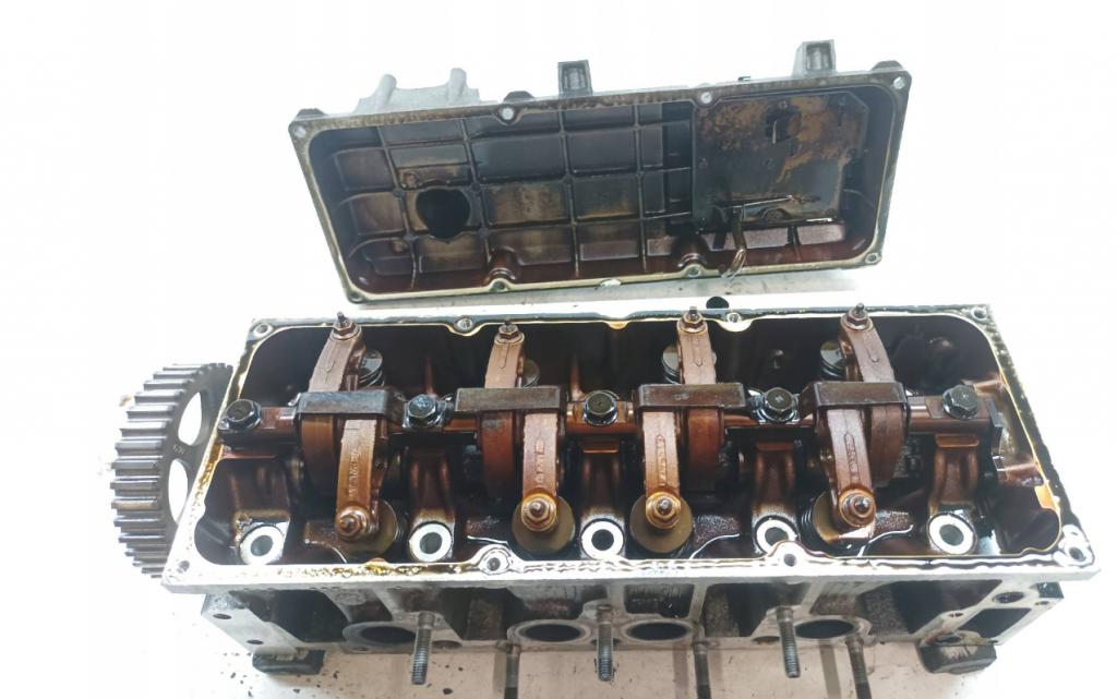 Dacia Logan I 2005-2014 sedan 1.4 8v petrol 55 kW 2004  Hlava valcov
