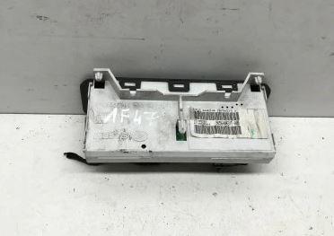 Peugeot 206 1.6 16v petrol MT 80 kW 2004  Displej 96564642XT