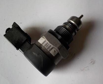 BMW 3 E46 1998-2007 combi 2.0 24v petrol MT 110 kW 2000  Snímač tlaku 0281002481
