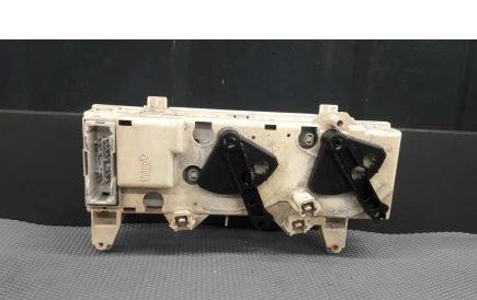Renault Scenic I 1996-2003 hatchback 1.6 16v petrol MT 79 kW 2000  Panel kúrenia/klimatizácie 662366X