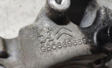 Peugeot 3008 I 2009-2016 hatchback 1.6 HDI diesel AT 82 kW 2010  Držiak alternatora 9808696680