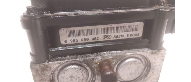 Citroen C4 Picasso II 2013-2019 hatchback 2.0 HDI diesel AT 110 kW 2015  Pumpa ABS 9660934580 9665106680