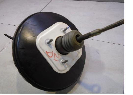 Ford Transit 2000-2006 2.0 DI diesel 63 kW 2005  Servočerpadlo 0204021752