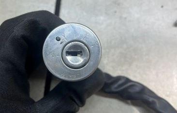 Volvo V40 I 1995-2004 hatchback 1.8 16v petrol MT 90 kW 2000 Spínacia skrinka 427661P