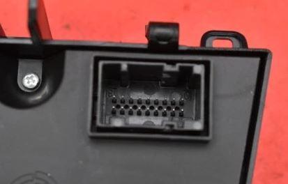Lancia Delta III 2008-2014 hatchback 1.4 T MULTIAIR petrol MT 103 kW 2013  Panel kúrenia/klimatizácie 735487107
