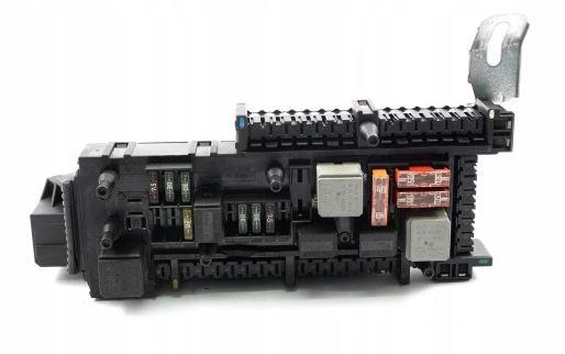 Mercedes C W204 2007-2014 sedan 2.2 CDI diesel AT 125 kW 2007  Poistková skrinka A2045453901