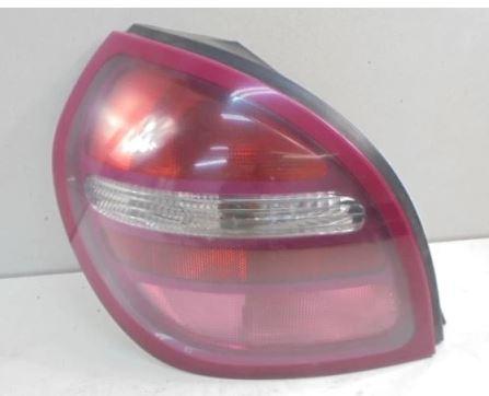Nissan Almera N16 2000-2006 sedan 2.2 DI diesel 81 kW 2000  Svetlo zadné ľavé 26555BN010