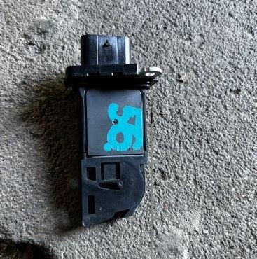 BMW 5 F10 2010-2017 sedan 2.0 d diesel AT 135 kW 2011  Váha vzduchu 7804150