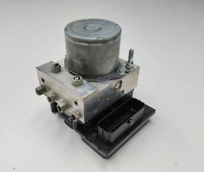 Opel Corsa D 2006-2014 hatchback 1.4 16v petrol MT 66 kW 2008  Pumpa ABS 0265251864 13350598 AG5