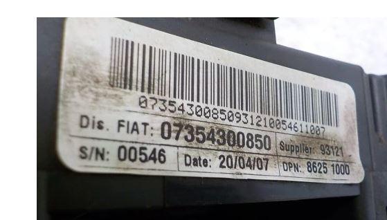 Fiat Ducato III 2006-2014 hatchback 2.2 JTD diesel MT 74 kW 2007  Prepínacie páčky pod volantom 07354300850