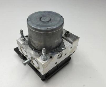 Opel Corsa D 2006-2014 hatchback 1.4 16v petrol MT 66 kW 2008  Pumpa ABS 0265251864 13350598 AG5
