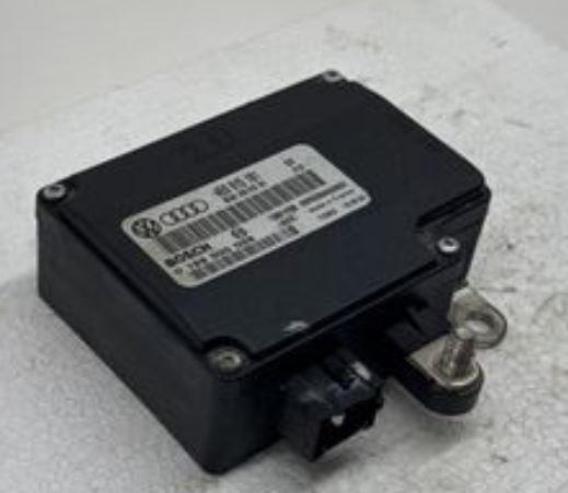 Audi A8 D3 2002-2009 sedan 3.0 TDI diesel AT 171 kW 2004  Modul komfortu 4E0915181 4E0910181 0199000006