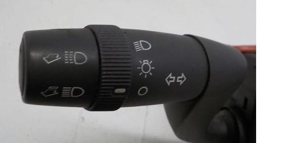 Fiat Ducato III 2006-2014 hatchback 2.2 JTD diesel MT 74 kW 2007  Prepínacie páčky pod volantom 07354300850