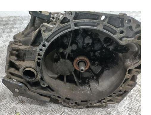 Toyota Urban Cruiser hatchback 1.4D  Prevodovka D4D 6- stupnova