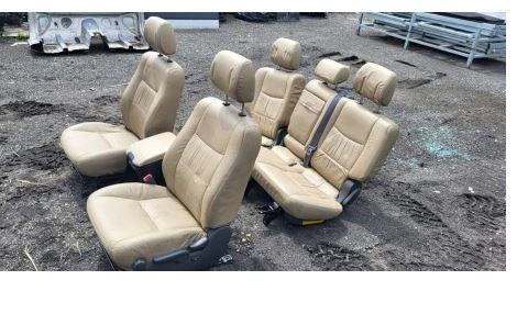 Toyota Land Cruiser J120 2002-2010 suv 3.0 D4D diesel 120 kW 2004  Sedadlo komplet