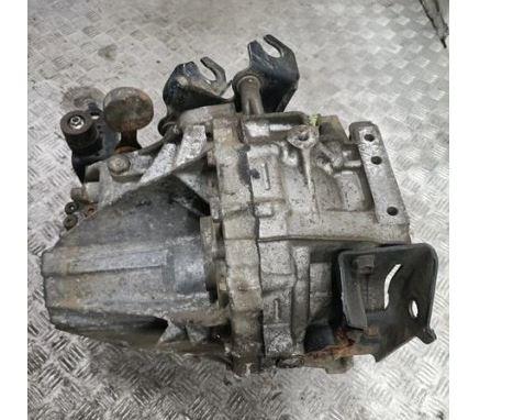 Toyota Urban Cruiser hatchback 1.4D  Prevodovka D4D 6- stupnova