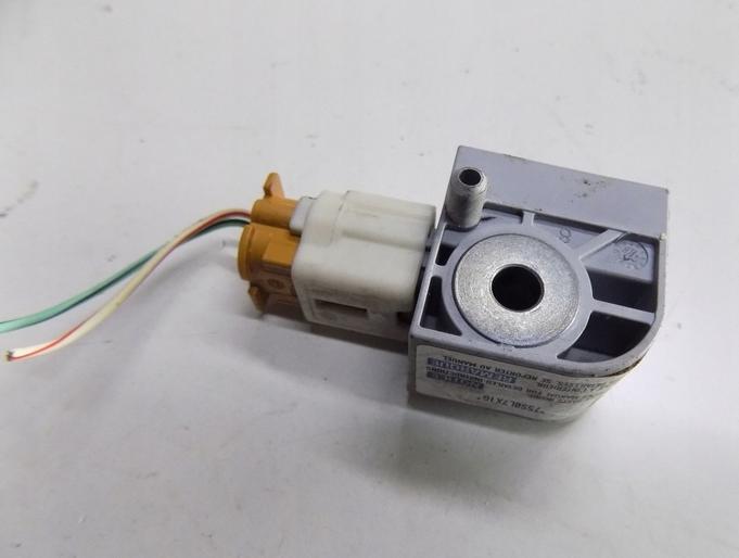 Suzuki Swift Mk6 2005-2010 Snímač nárazu 38930-62J10  2Ks