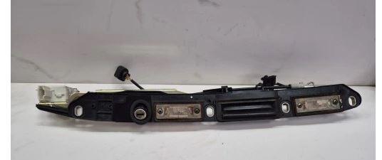 Volkswagen Passat B5 1995-2005 sedan 1.9 TDI diesel MT 74 kW 2004  Kľučka zadnej kapoty vonkajšia 385827297