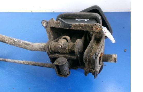 Volkswagen Transporter T4 1990-2003 2.4 D diesel 57 kW 1992 Rýchlostná páka (kulisa) 7D1711025AE