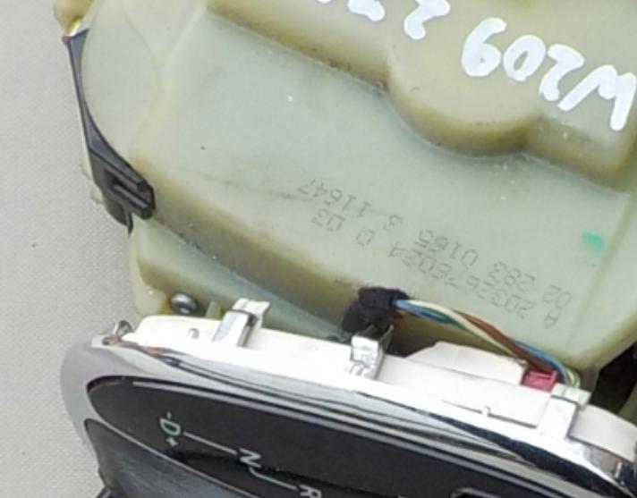 Mercedes CLK II C209 2002-2009 coupe 2.7 CDI diesel AT 125 kW 2003  Rýchlostná páka (kulisa) A2032676024