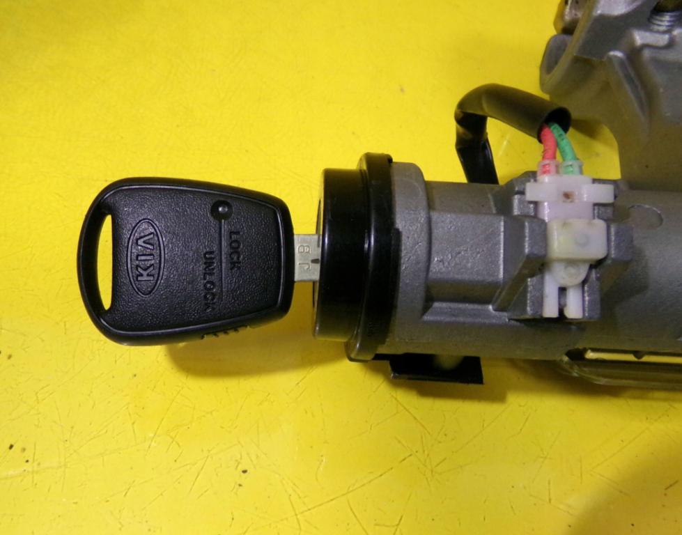 Kia Rio I 1999-2005 hatchback 1.3 petrol MT 55 kW 2002  Spínacia skrinka