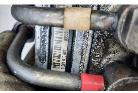 Ford Focus Mk1 1998-2004 hatchback 1.8 TDDI diesel MT 66 kW 2000  Vstrekovacie čerpadlo 0470004006 YS6Q-9A543-RF