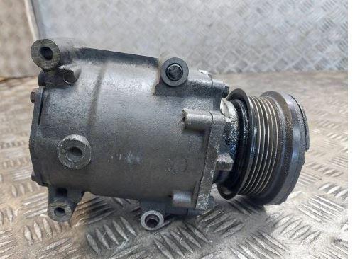 Ford Focus Mk1 1998-2004 hatchback 1.8 16v petrol MT 85 kW 2000 Kompresor klimatizácie