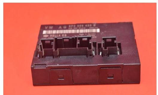 Audi A3 8P 2003-2012 hatchback 2.0 FSI petrol MT 110 kW 2005  Modul komfortu 8P0959433B
