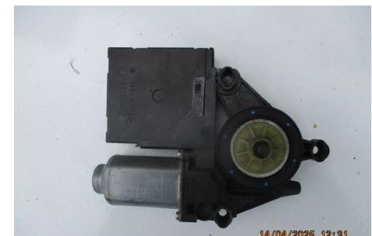 Skoda Octavia II 2004-2013 hatchback 1.9 TDI diesel MT 77 kW 2010  Motorček okien predný pravý 1T0959702D