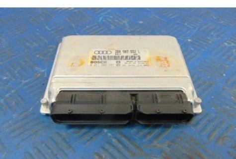 Audi A6 C5 1997-2004 combi 2.4 V6 petrol MT 121 kW 1999  Riadiaca jednotka motora 3B0907552L  0261206397