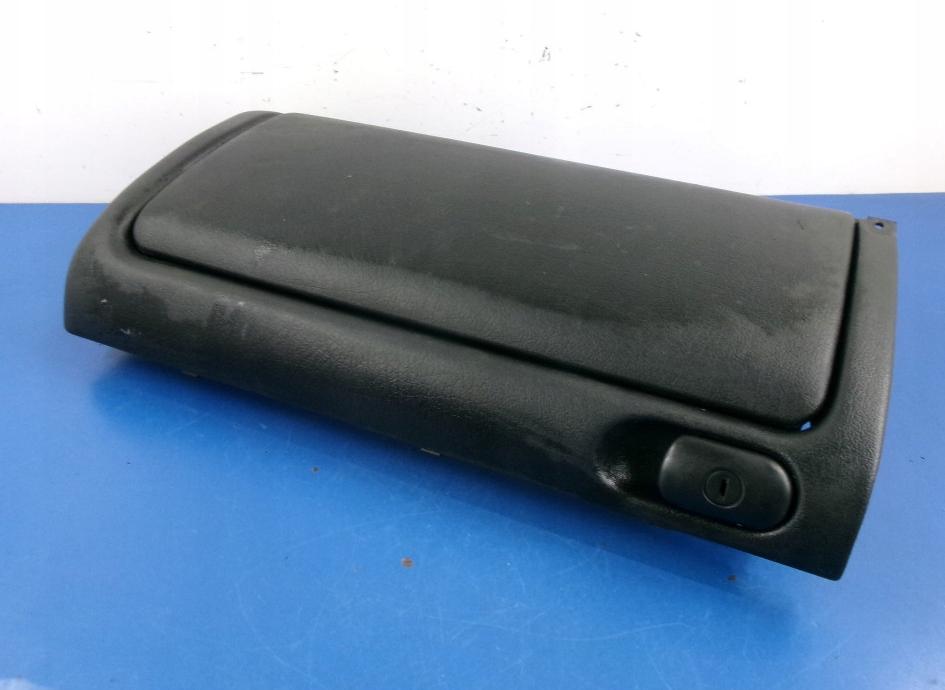 Volkswagen Golf III 1991-1998 hatchback 1.9 TDI diesel MT 81 kW 1997  Priehradka (kastlík) 1H1857922C