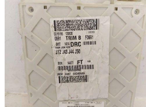 Ford Focus Mk3 2010-2018 hatchback 1.6 ECOBOOST petrol MT 110 kW 2011  Poistková skrinka BV6N-14A073-FT