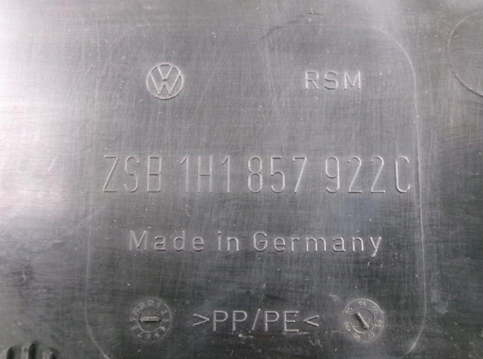 Volkswagen Golf III 1991-1998 hatchback 1.9 TDI diesel MT 81 kW 1997  Priehradka (kastlík) 1H1857922C