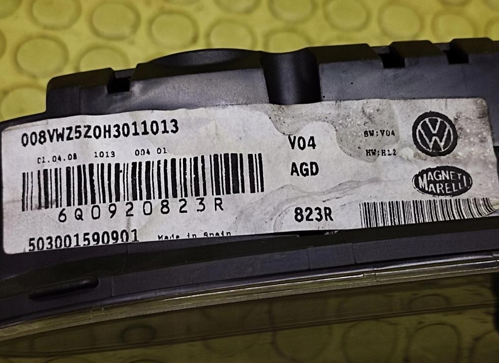 Volkswagen Polo IV 9N 2001-2009 1.4  2008 Prístrojová doska 6Q0920823R