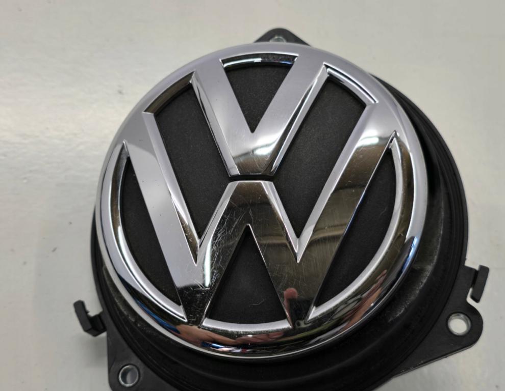 Volkswagen Golf VI 2008-2013 hatchback 2.0 TDI diesel MT 81 kW 2009  Zámok zadnej kapoty 3C5827469E 6R0827469