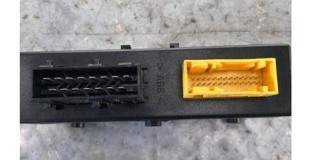 Peugeot 206 CC  1.6 16v petrol MT 80 kW 2004  Modul 9644337080