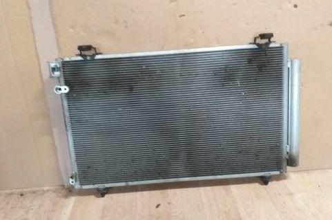 Toyota Corolla Verso II 2004-2009 hatchback 2.2 D4D diesel MT 100 kW 2007  Chladič