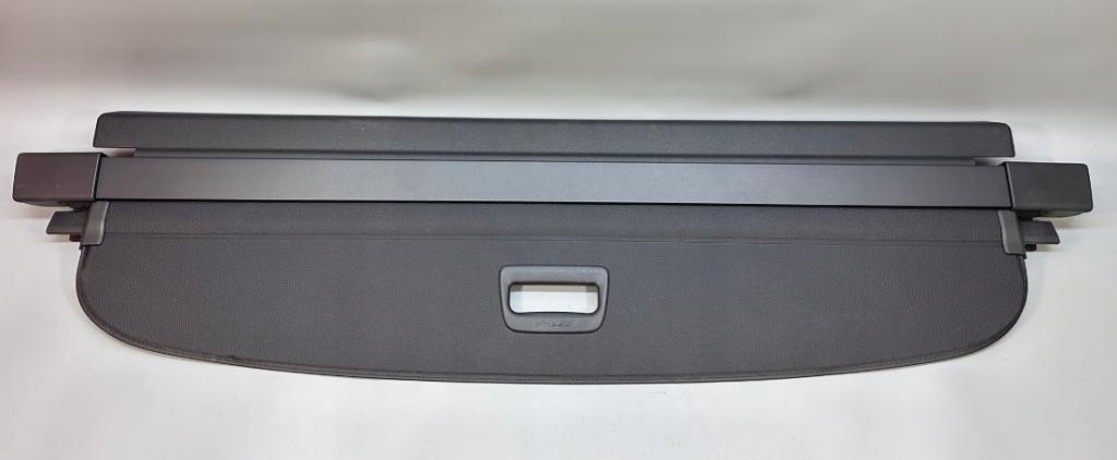 Volkswagen Passat B8 2014- combi 2.0 TDI diesel AT 110 kW 2015  Roleta kufra 5H9867871F