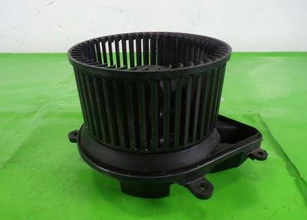 Renault Laguna I 1994-2001 combi 1.9 DTI diesel 72 kW 1999  Ventilátor kúrenia 9041502422
