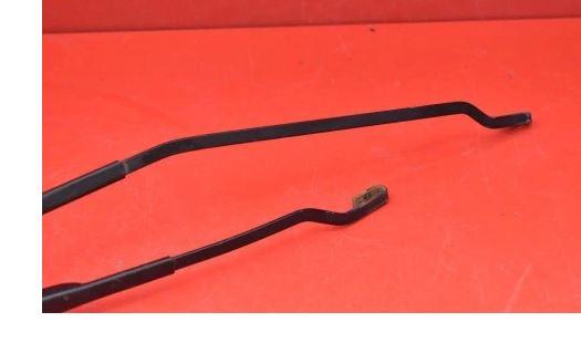 Ford Fiesta Mk6 2002-2008 hatchback 1.4 16v petrol MT 59 kW 2003  Rameno stierača predné pravé