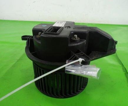Renault Laguna I 1994-2001 combi 1.9 DTI diesel 72 kW 1999  Ventilátor kúrenia 9041502422