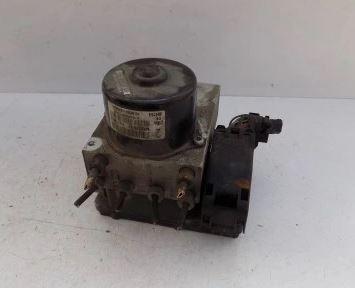 Volvo S60 I 2000-2010 sedan 2.0 T petrol MT 132 kW 2002  Pumpa ABS 30714956