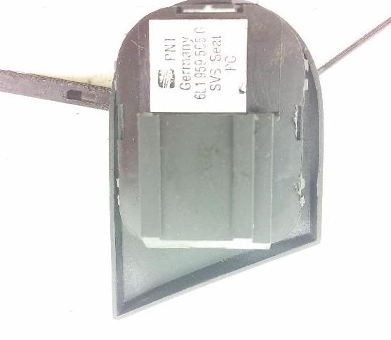 Seat Ibiza III 6L 2002-2008 hatchback 1.4 16v petrol MT 55 kW 2002  Prepínač 6L1959565G
