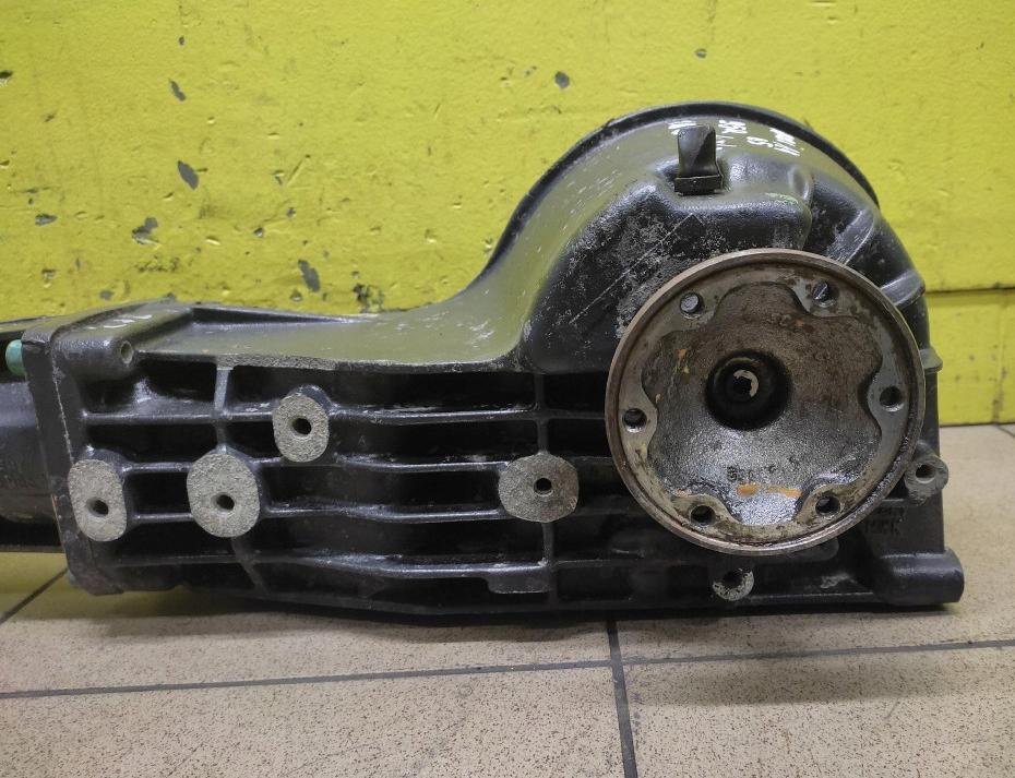 Audi A4 B5 1994-2001 sedan 1.8  Diferenciál zadný 01H525085A