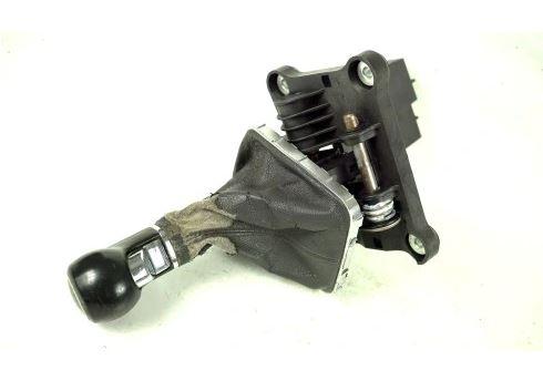 Opel Zafira B 2005-2014 hatchback 1.7 CDTI diesel MT 81 kW 2010  Rýchlostná páka (kulisa) 55351959