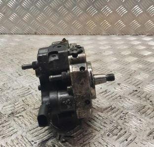 BMW 5 E60 2003-2010 combi 3.0 D diesel MT 160 kW 2004  Vstrekovacie čerpadlo 0445010073