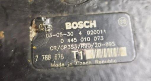 BMW 5 E60 2003-2010 combi 3.0 D diesel MT 160 kW 2004  Vstrekovacie čerpadlo 0445010073