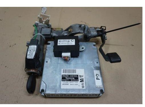 Toyota Land Cruiser J120 2002-2010 suv 3.0 D4D diesel 120 kW 2004  Riadiaca jednotka motora (štartovací komplet) 89661 - 6A060