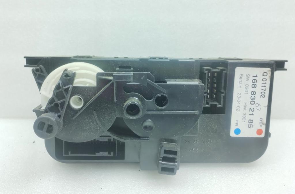 Mercedes A W168 1997-2004 hatchback 1.4 petrol MT 60 kW 2002  Panel kúrenia/klimatizácie 1688302185