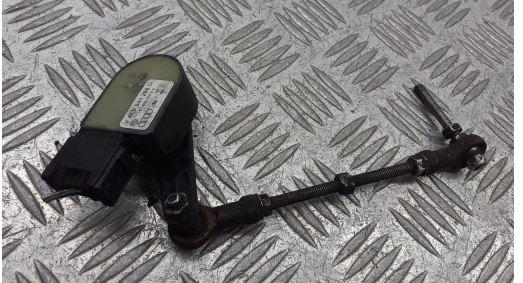 Audi A8 D3 2002-2009 sedan 4.2 V8 petrol AT 246 kW 2006  Snímač nastavenia xenonu pravy predny 4E0941286G